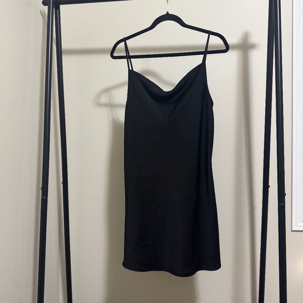 Black Mini Dress Satin-like Size M
